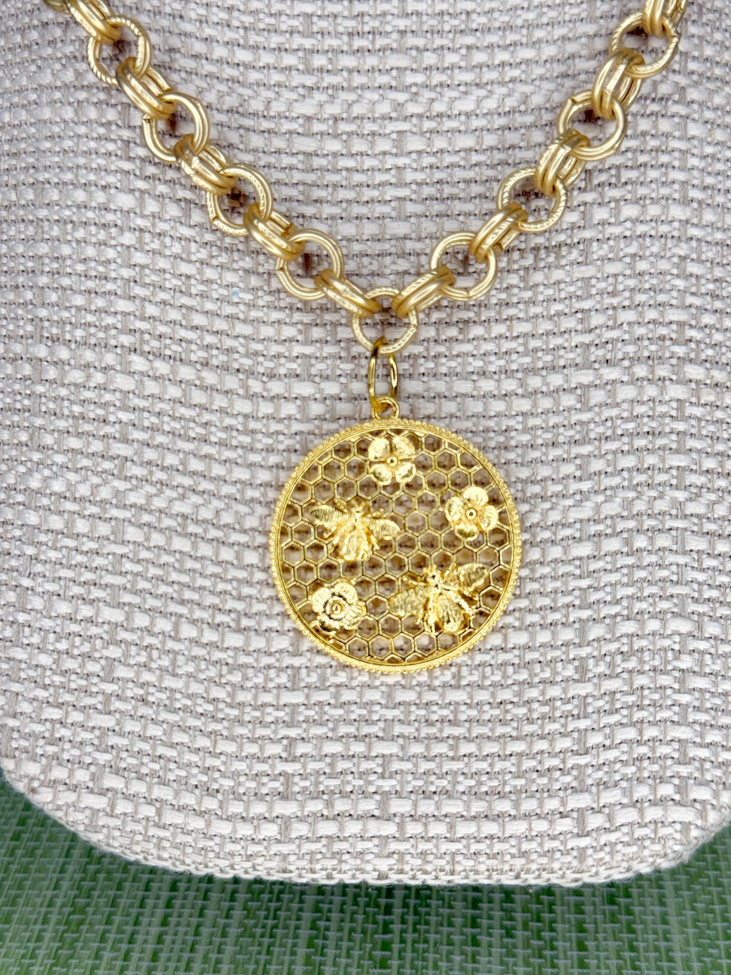 Buzz Necklace