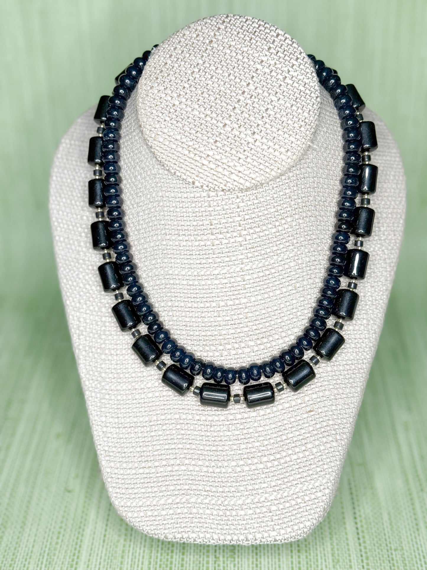 Cathy Necklace Jet Black