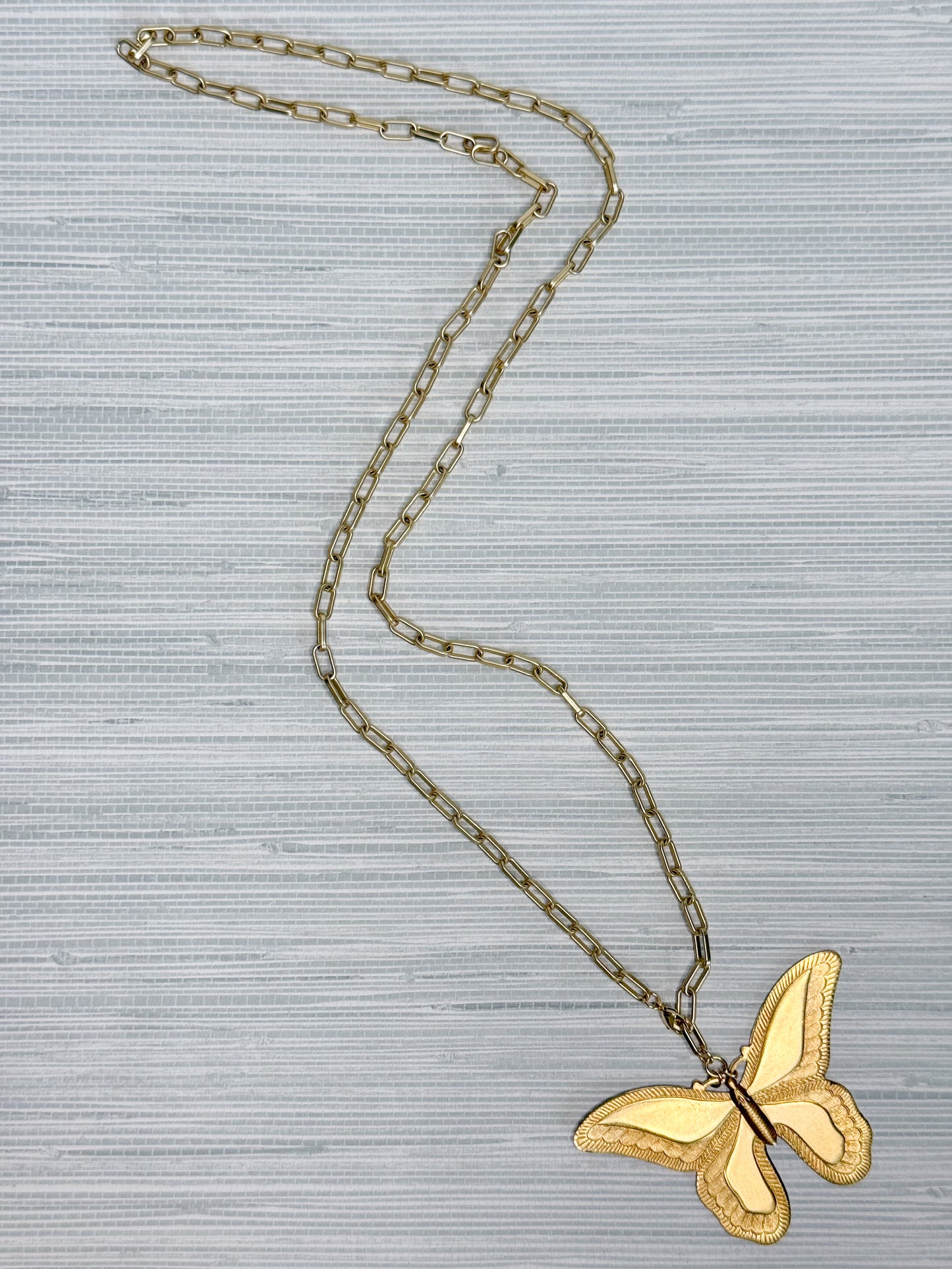 Cruz Necklace