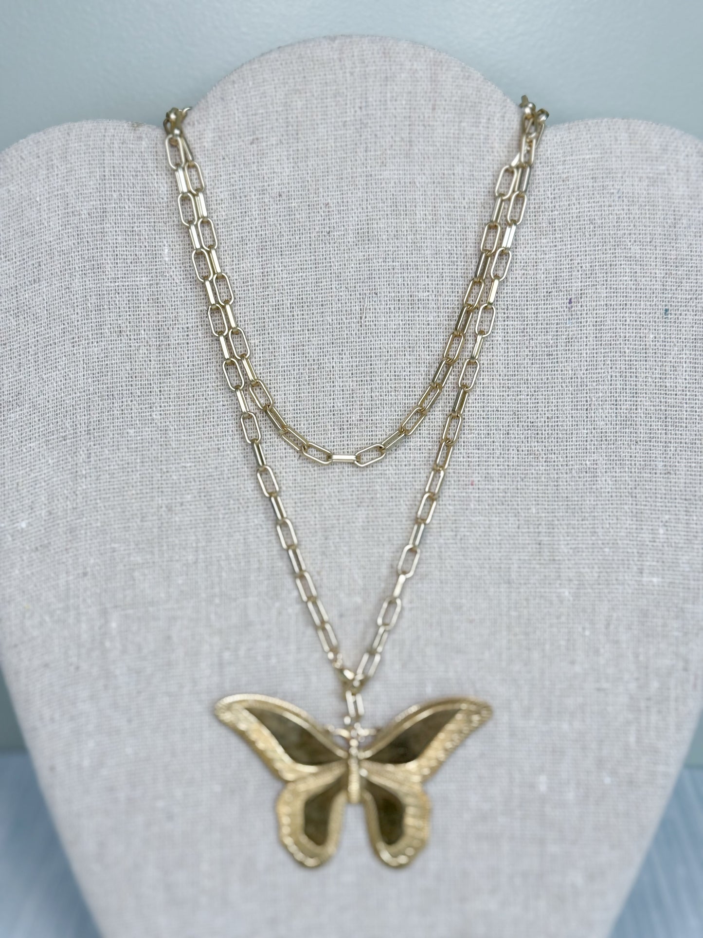 Cruz Necklace