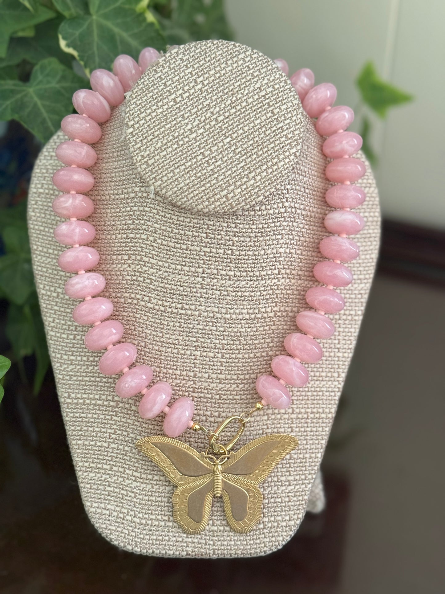 Harper Necklace Pink