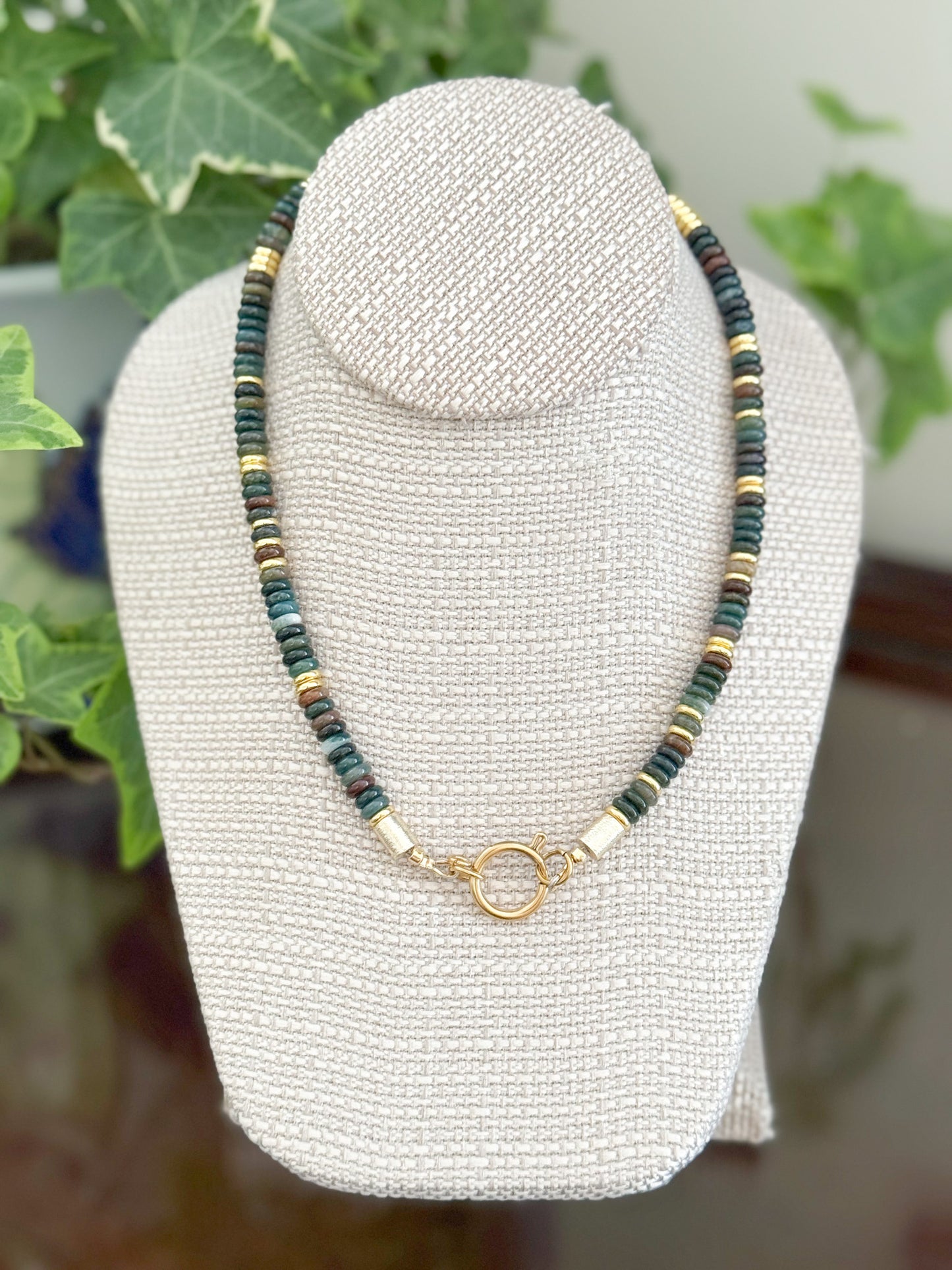 Lane Necklace Army Green