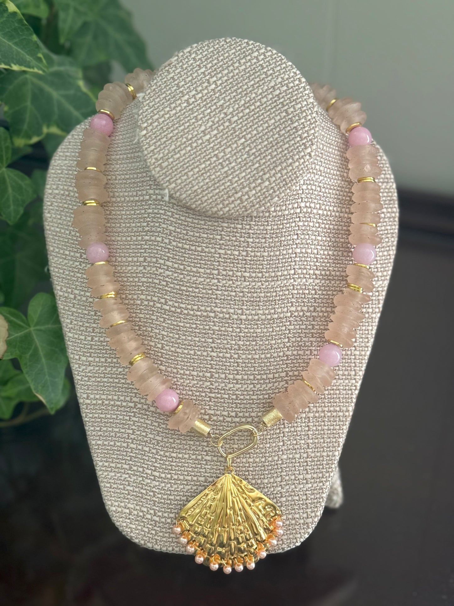 Lauren Necklace Pink Seaglass