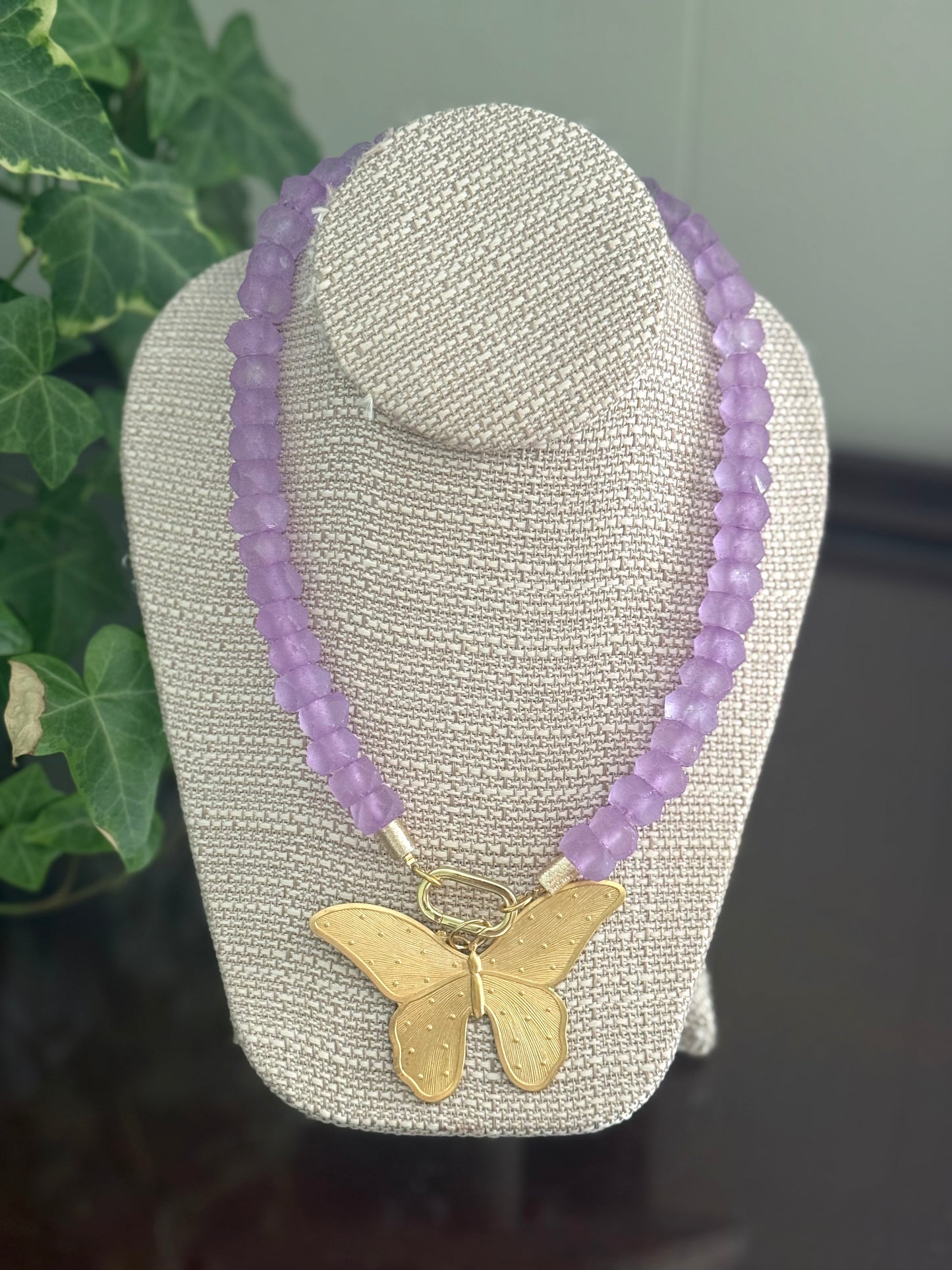 Carisa Necklace Lavender