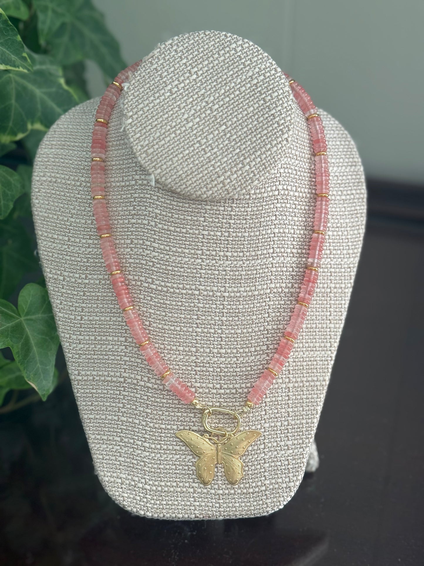 Mitzi Necklace Pink