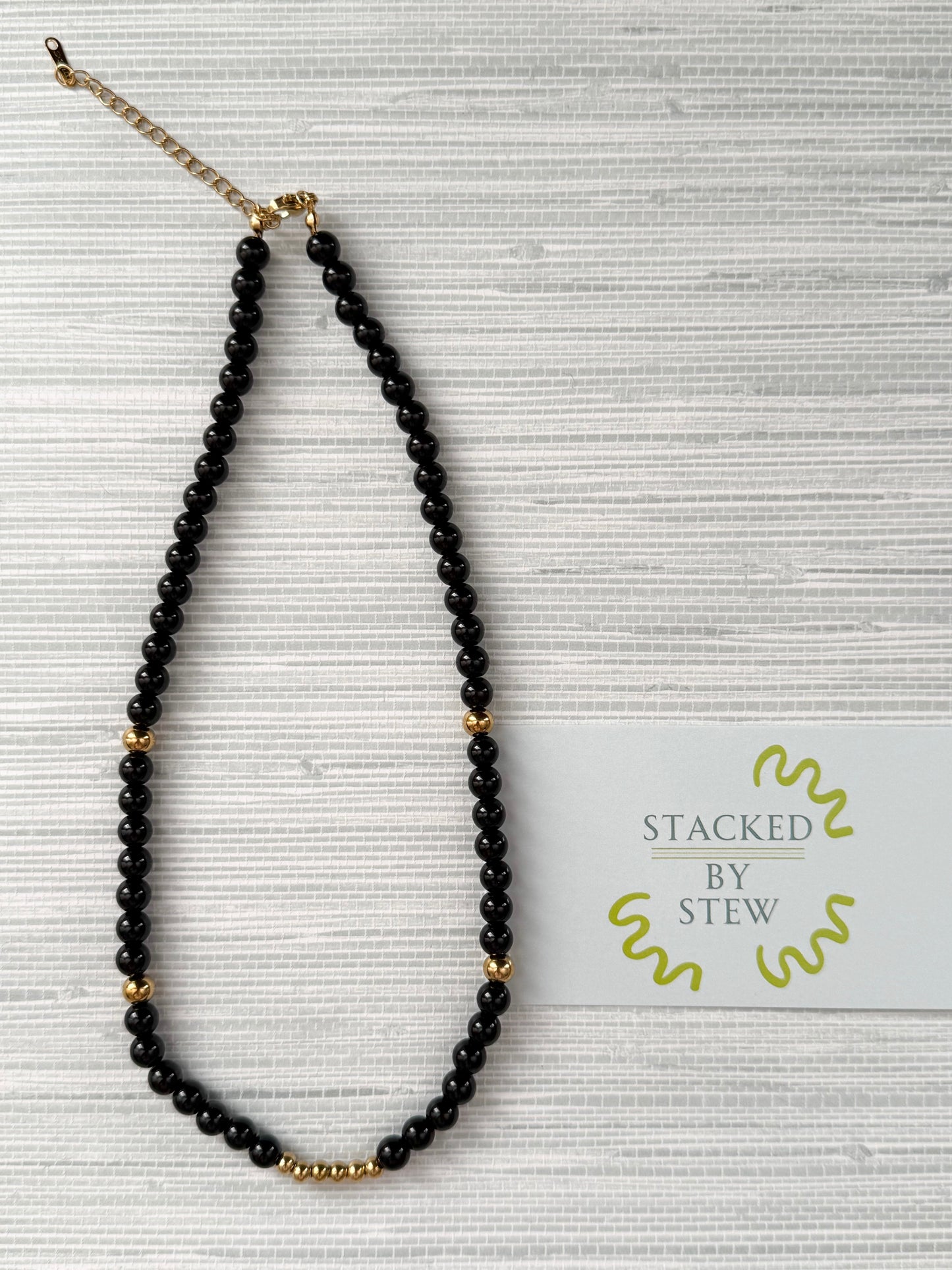 Mila Necklace Black