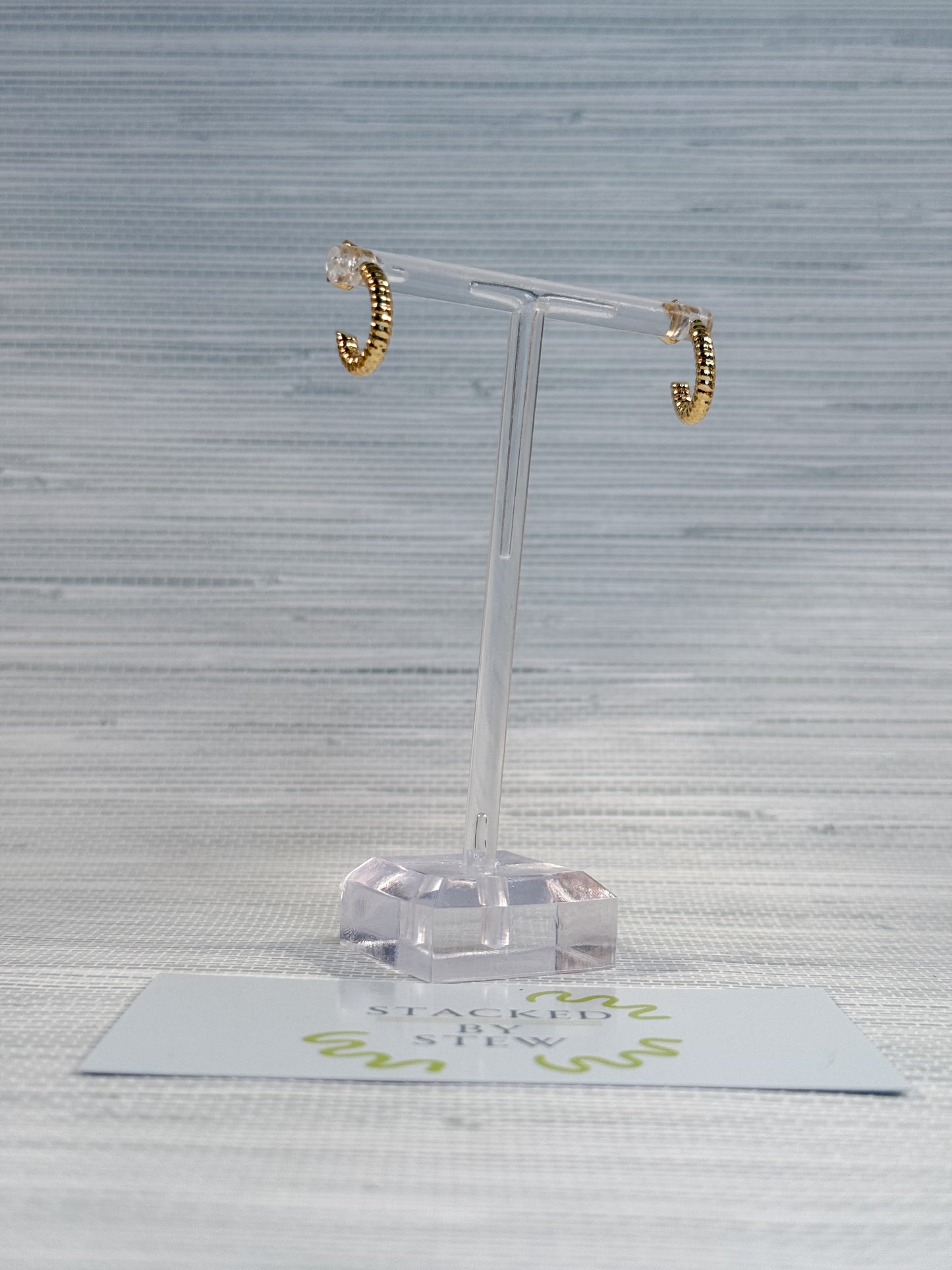 Scarlett Huggie Hoops