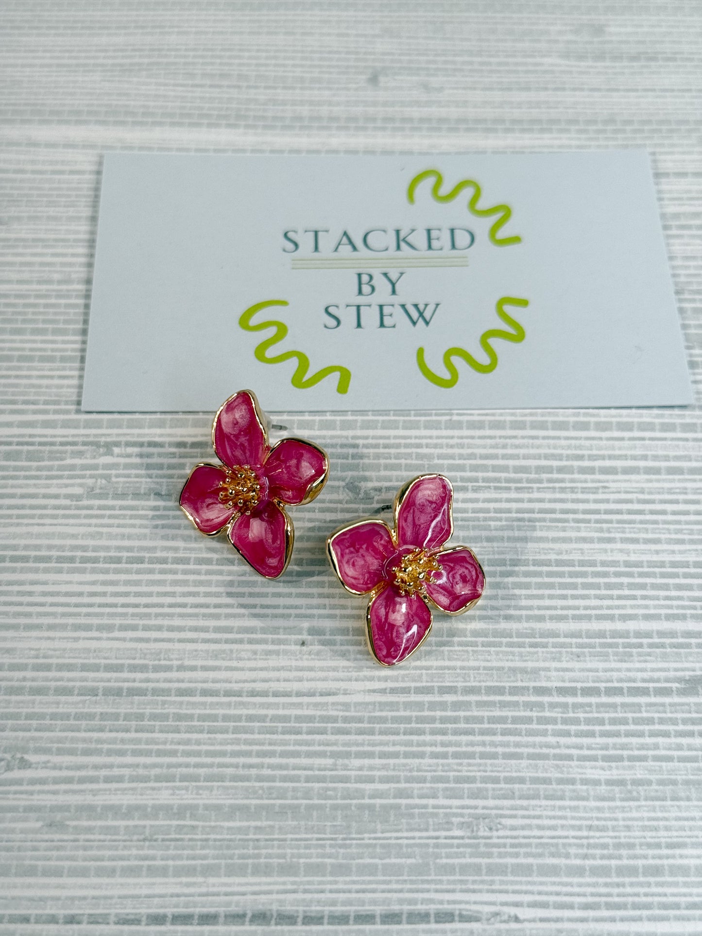 Caroline Flower Earrings Pink