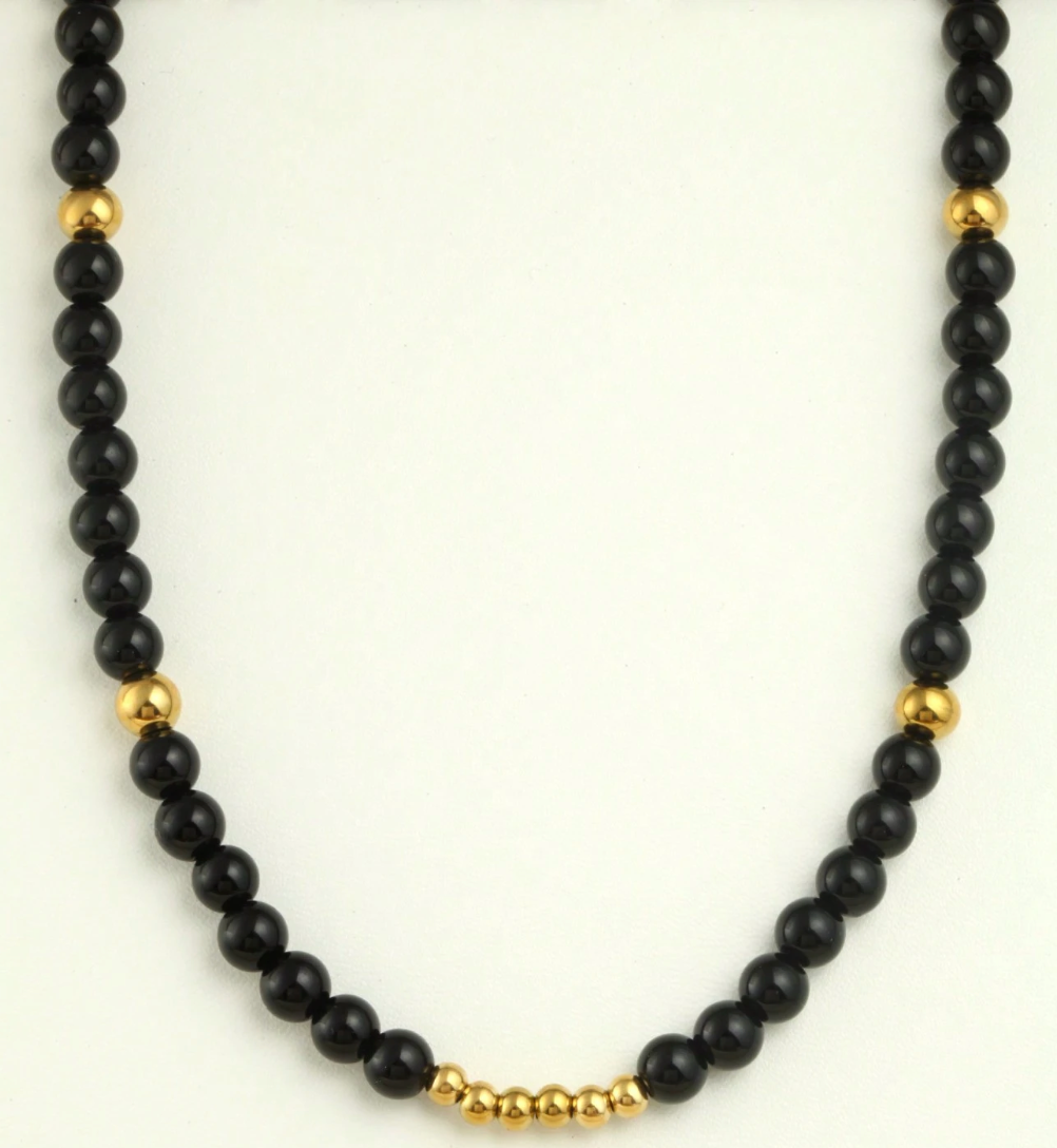 Mila Necklace Black