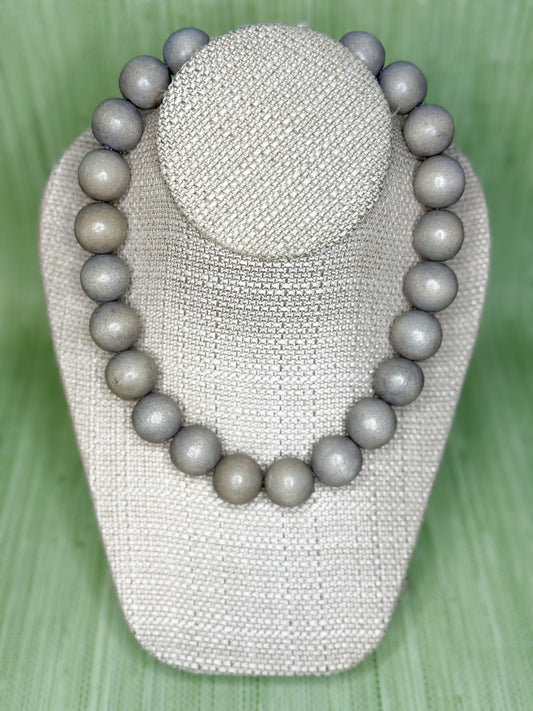 Gumball Necklace Greige