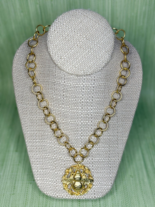 Queen Necklace