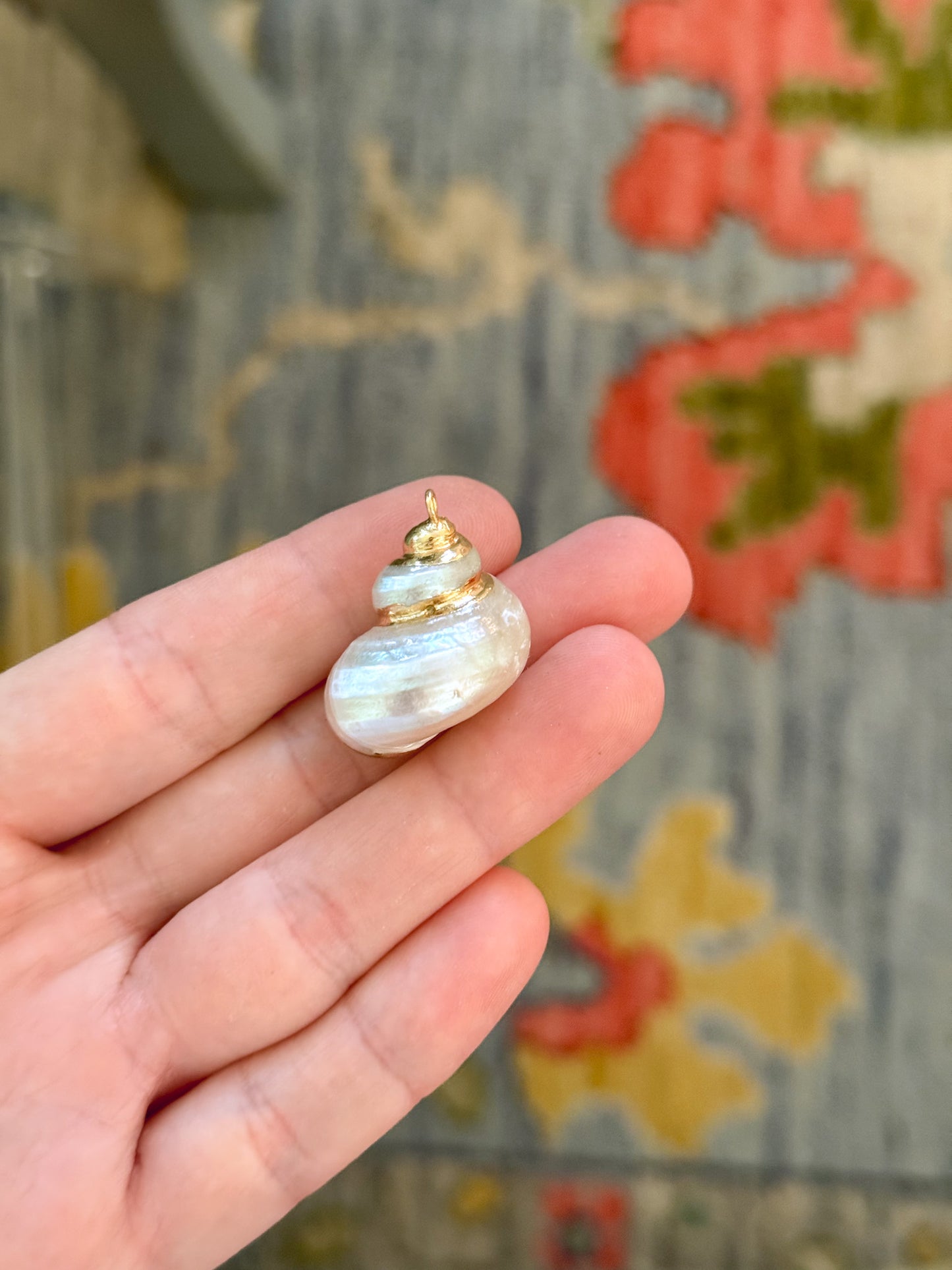 Shell Charm B