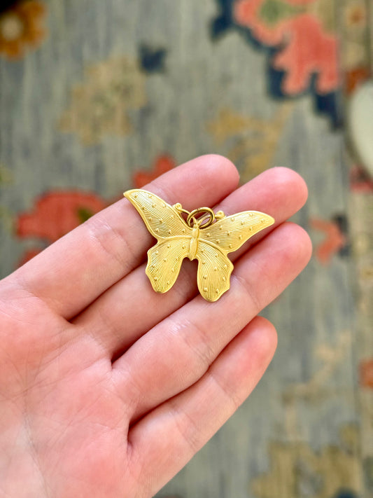 Butterfly Medium Dots