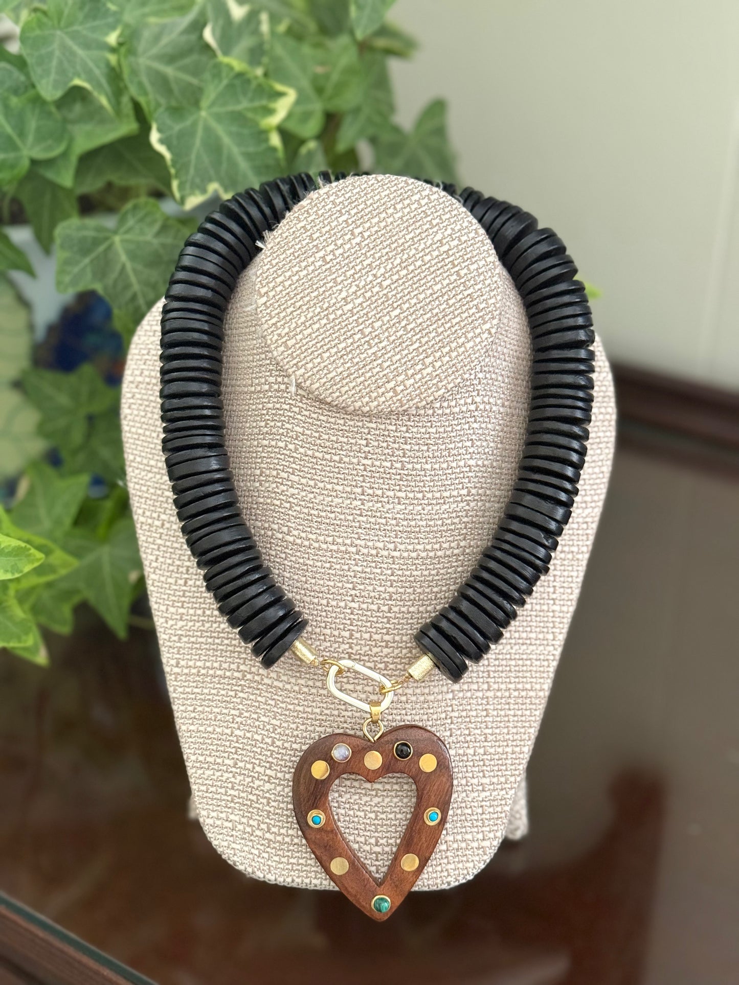 Saige Necklace Black
