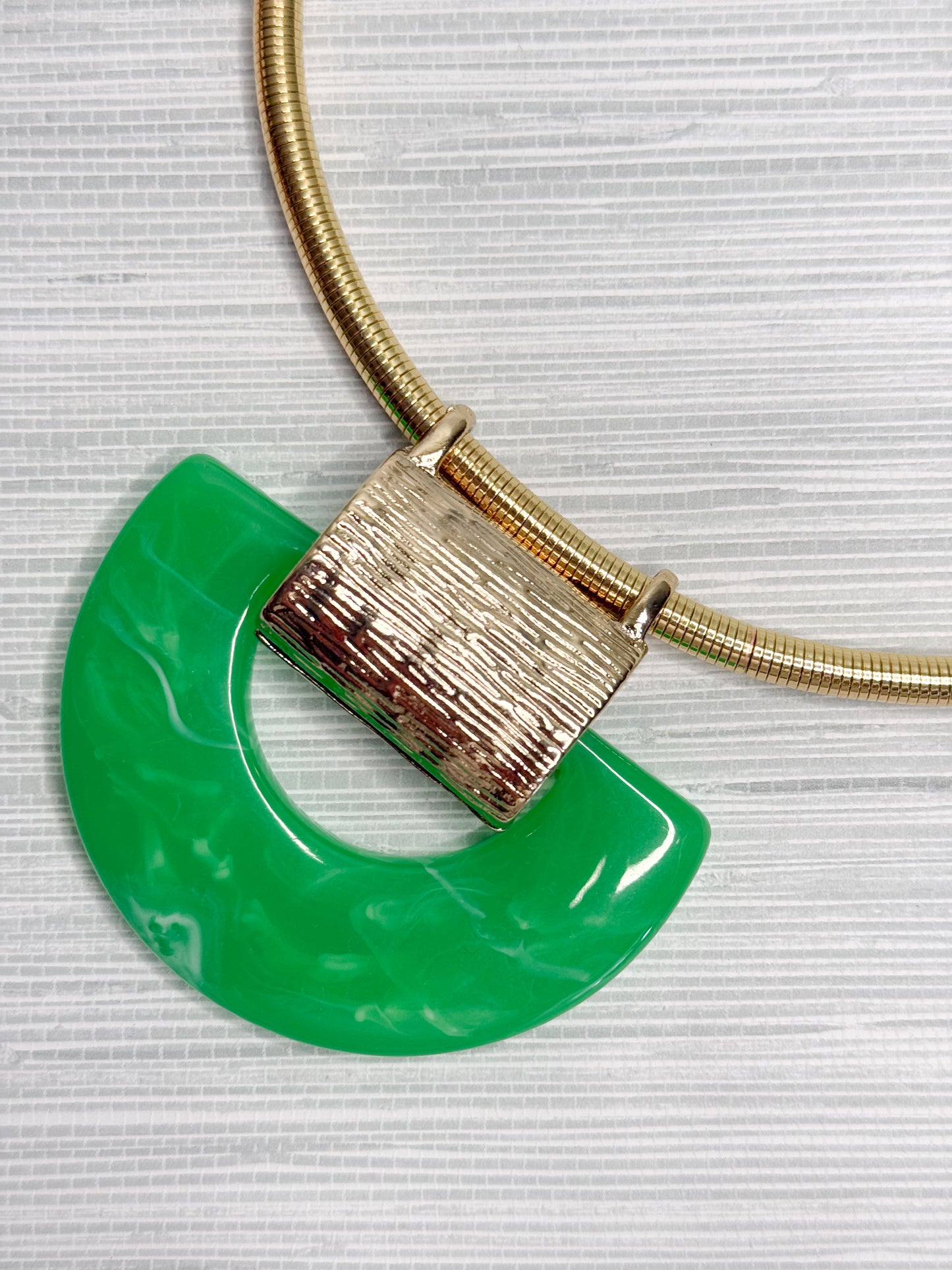 Jacie Necklace - Kelly Green