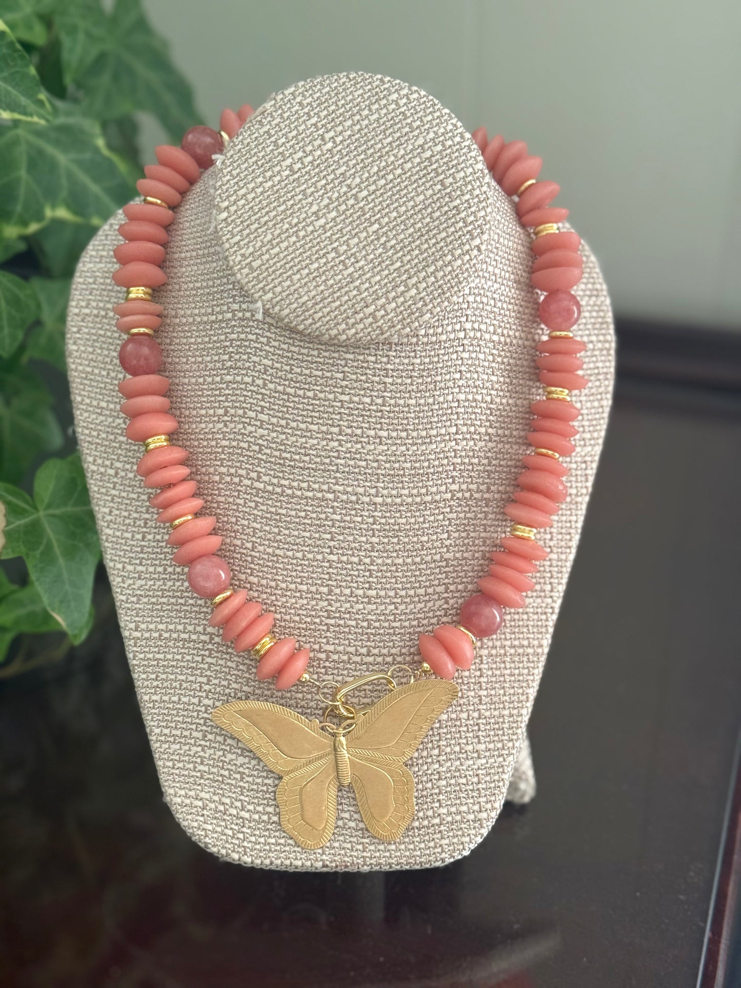 Peyton Necklace Coral