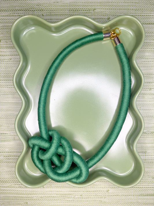 Knotty Necklace Kelly Green