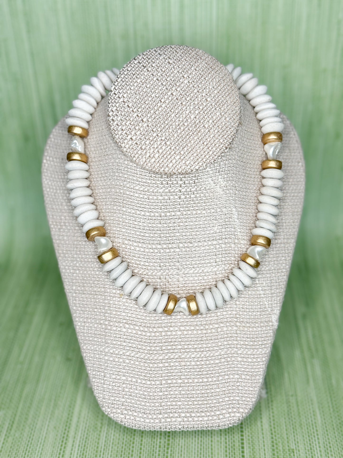 Clack Necklace Cream