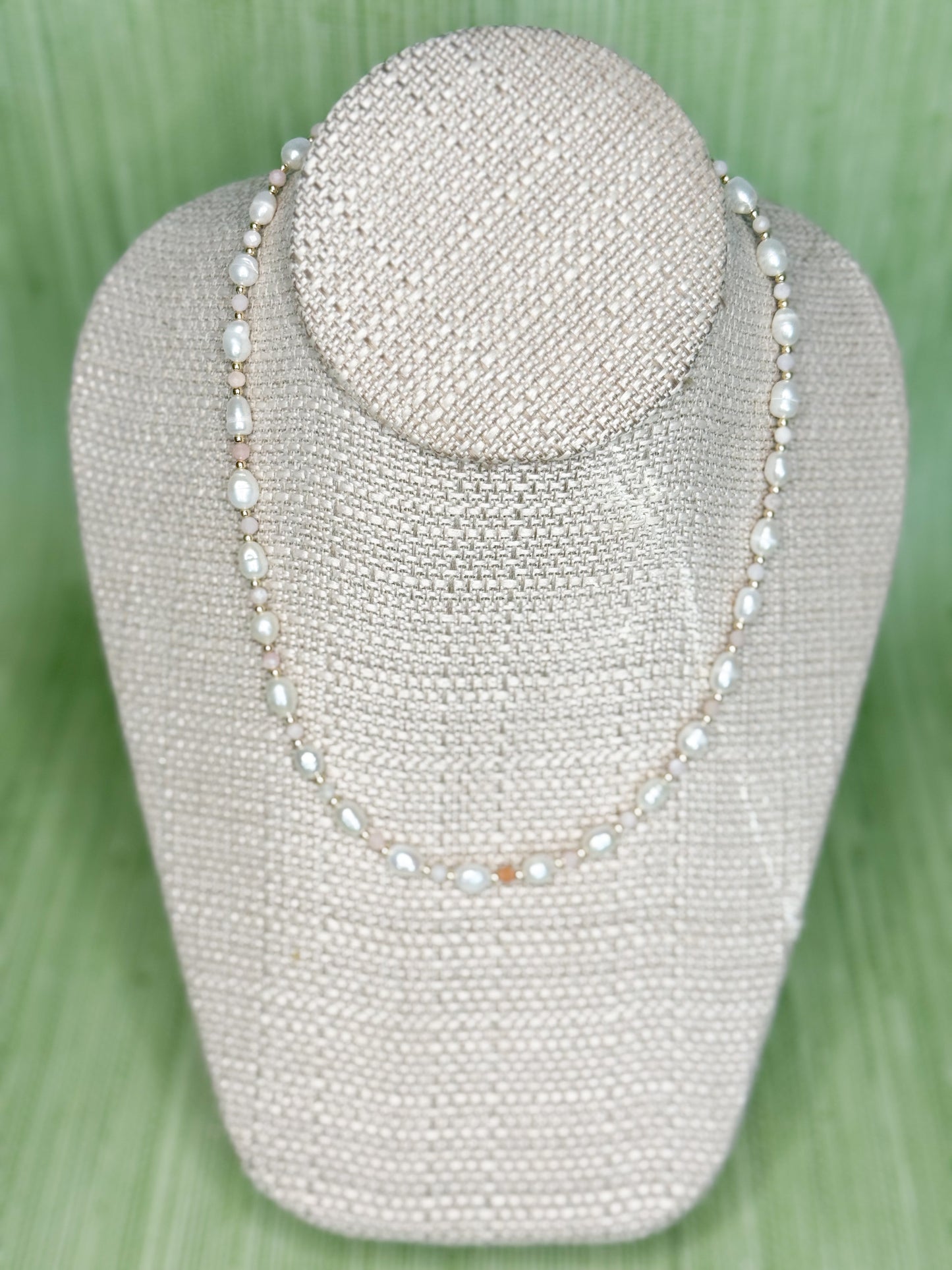 Kinslee Necklace Pink